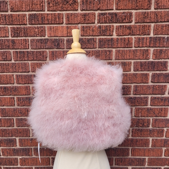 100% feather vest with tags - Picture 3 of 7